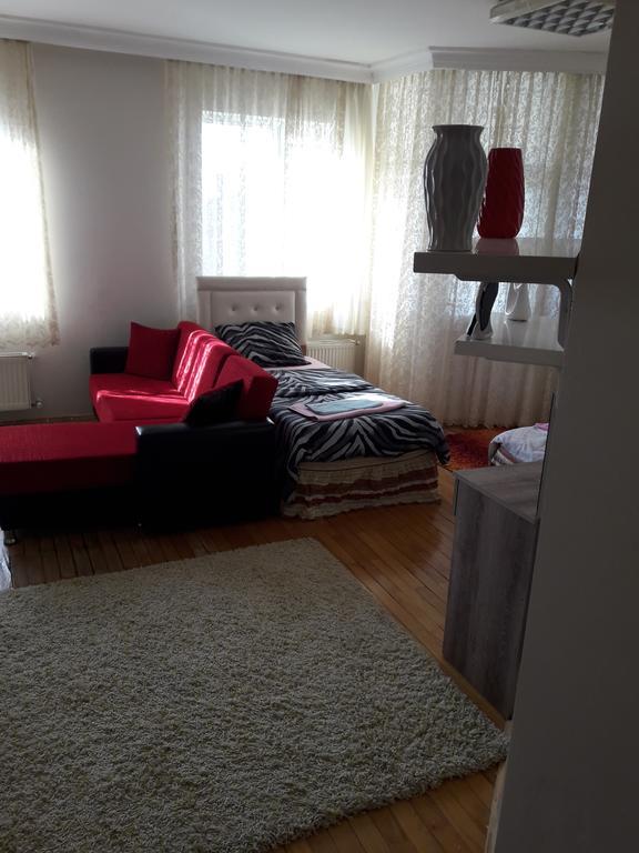 Trend House *